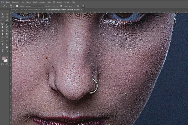 Frequenztrennung in Photoshop – 17 Hilfsebene Strukturen