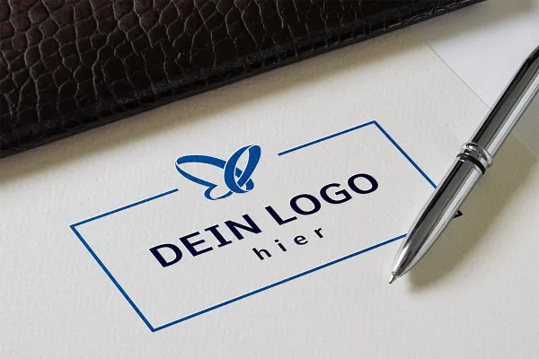 Photoshop-Mockup-Vorlage für Logos: aufgedruckt auf Papier