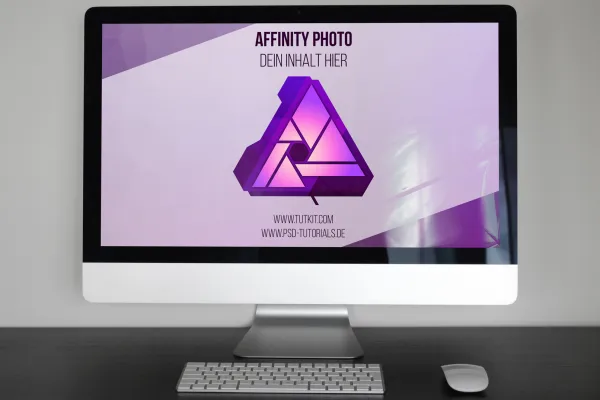 Mockup pentru Affinity Photo pentru prezentarea unui design pe un calculator.