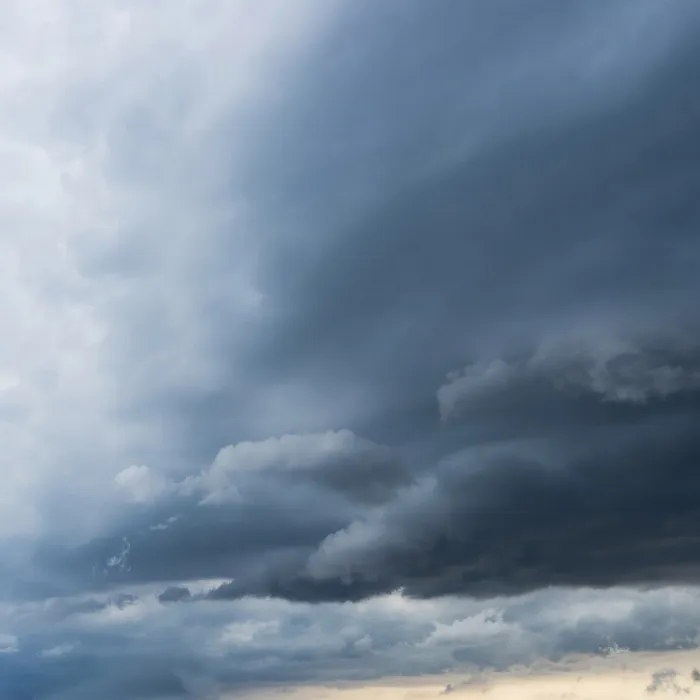 Wolken-Bilder: Himmel austauschen mit stürmischen Overlays