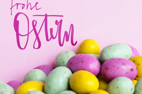 Ostereier, Handlettering Ostern mit Ostergruß