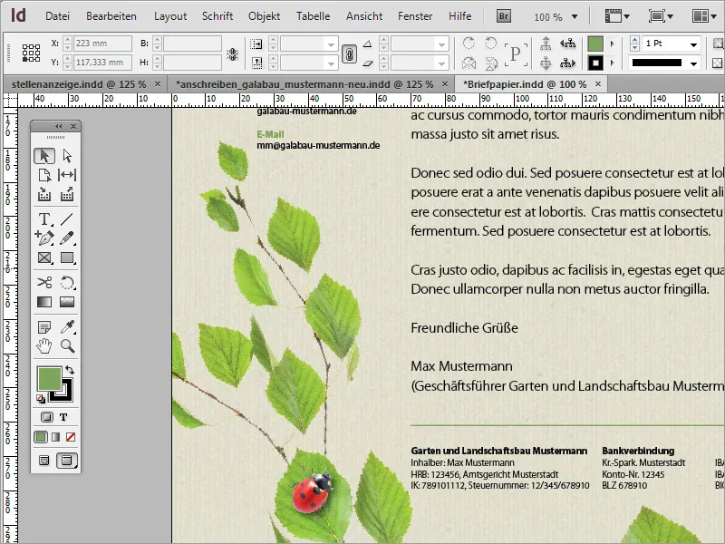 A crea un design clasic/modern și ludic pentru hârtie de scris în Adobe InDesign.